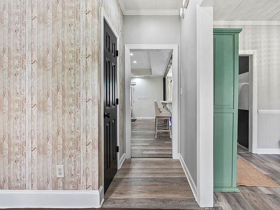 4th image of 6125 R C Sarvis Ln.