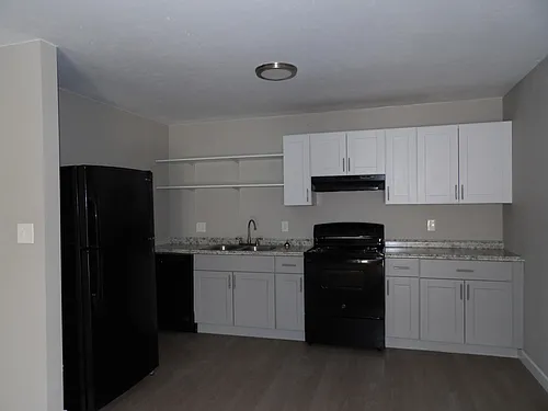 1435 Kingston St Photo 1