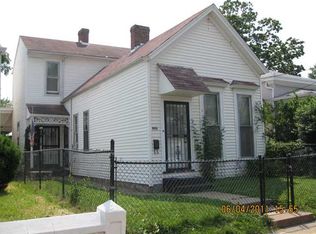 990 Goss Ave, Louisville, KY 40217