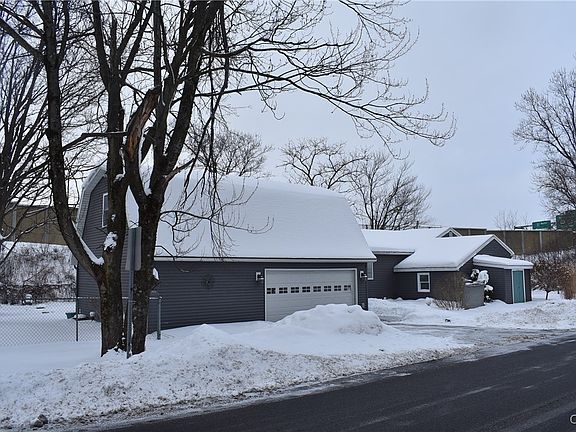 5th image of 7620 Thompson Rd