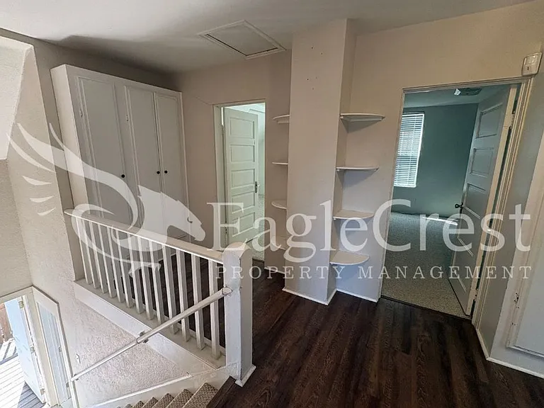 613 Locust St — Photo 31