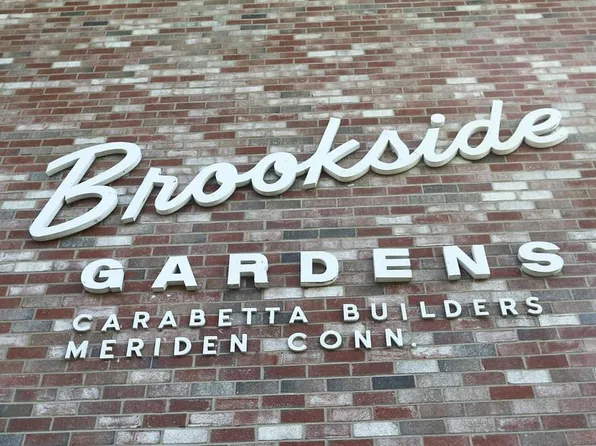 Brookside Gardens Apartments