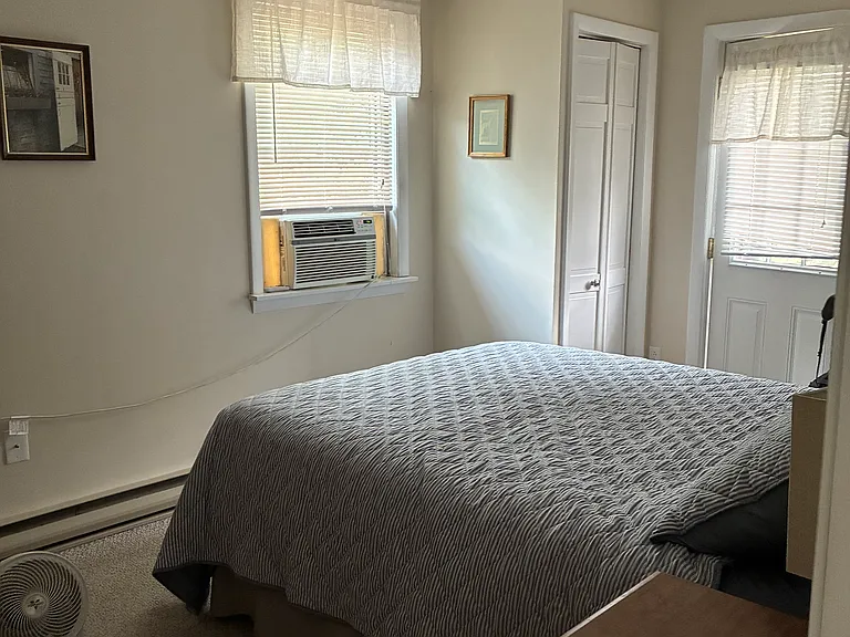 Bedroom - fully carpeted