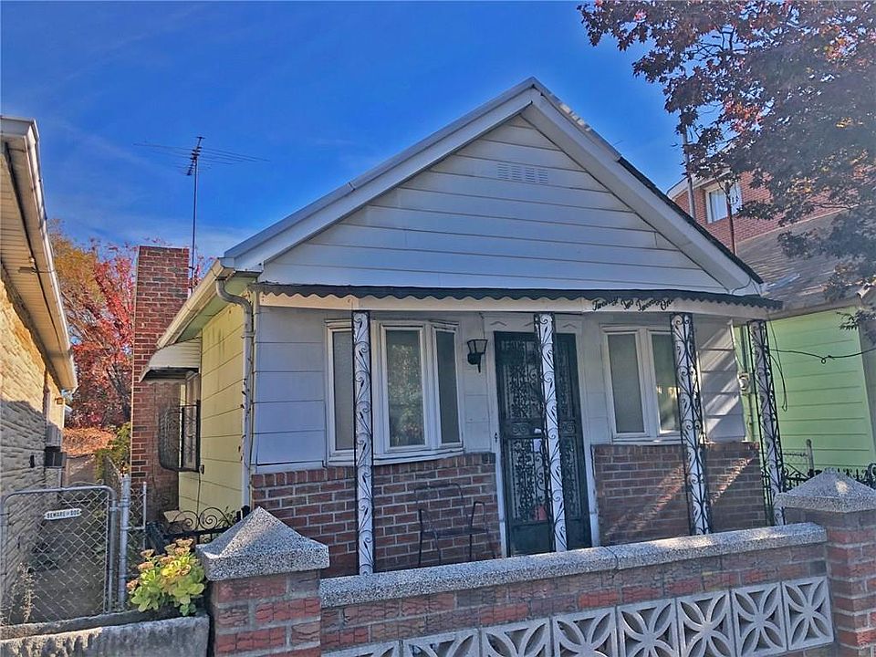 2nd image of 2221 E 13th St