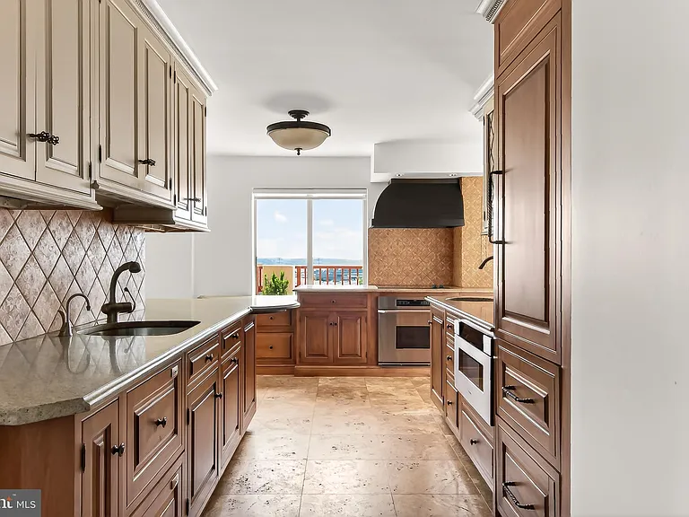 2181 Jamieson Ave #1803 — Photo 35