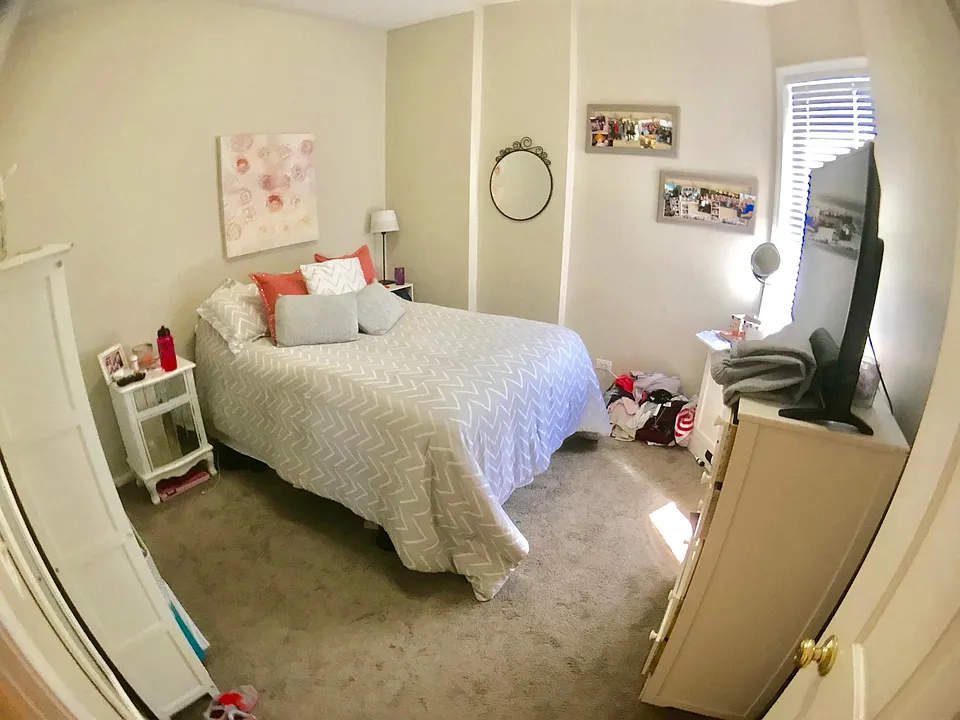 Bedroom #1