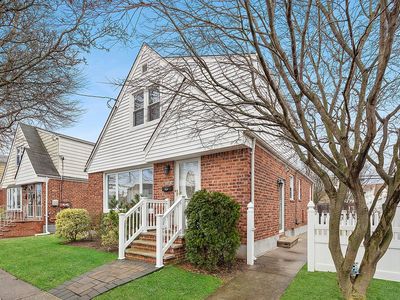 233-16 87th Ave, Queens Village, NY, 11427