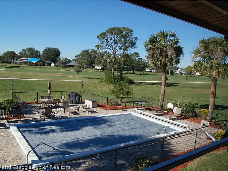 3619 Edgewater Dr — Photo 13