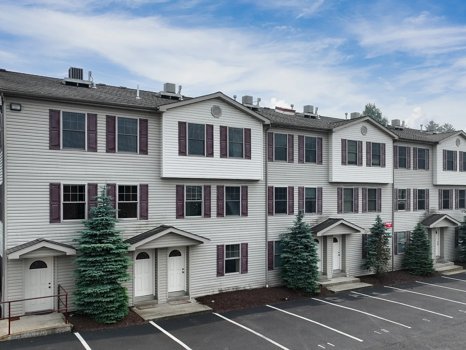 The Penn Quarters- Old Town — Photo 1