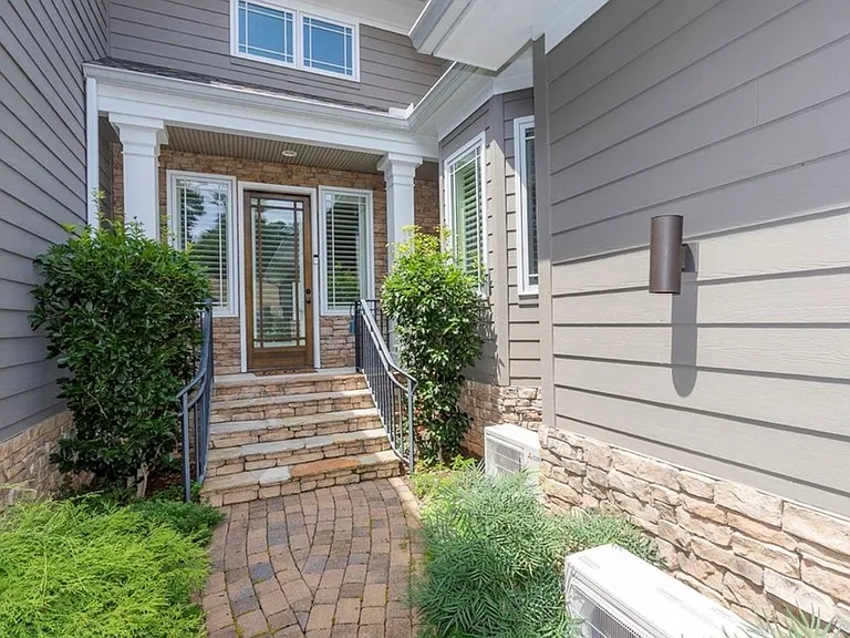 122 Regatta Dr — Photo 33