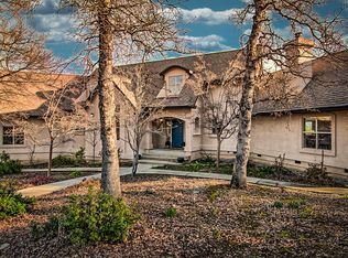 7925 Deer Hollow Ct, Redding, CA 96001