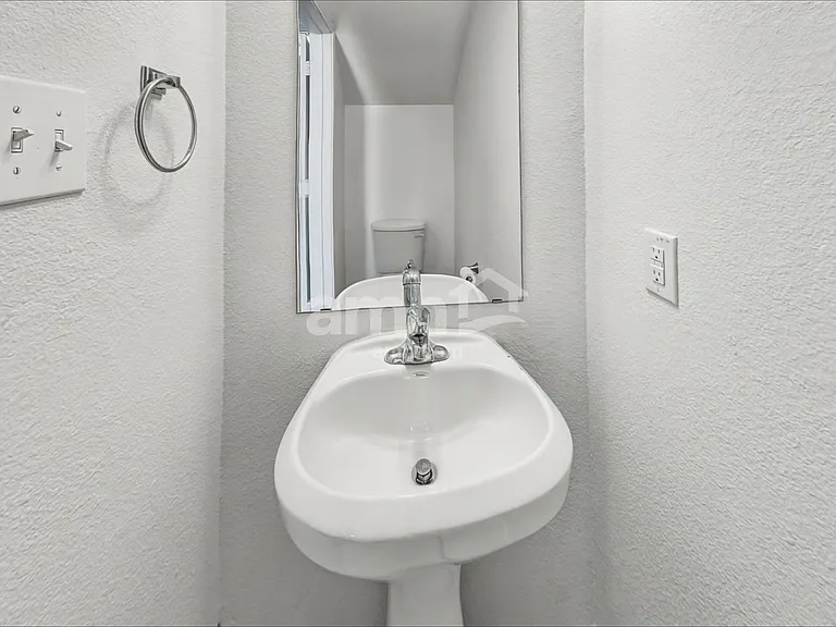 4709 Merchant Trl — Photo 9