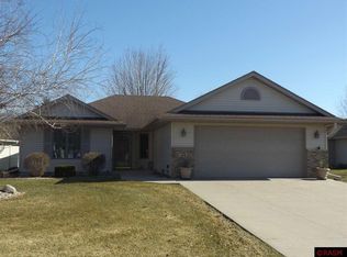 109 Sapphire Ct, Mankato, MN 56001