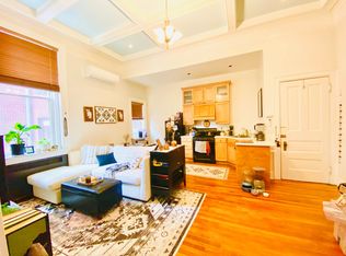 16 W Mount Vernon Pl APT 2D, Baltimore, MD 21201