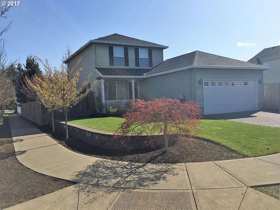 2nd image of 1659 SW Creekside Ln