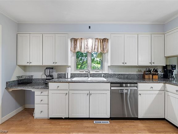 5th image of 4047 E Steiner Rd