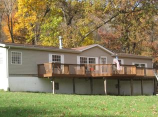 507 Ajax Rd, Franklin, PA 16323