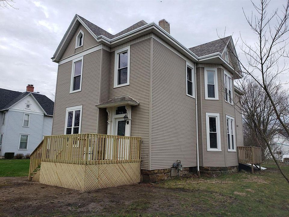 130 N James St, Goodland, IN 47948 Zillow