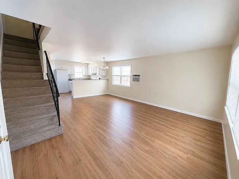 42 Adams Ave #B — Photo 6