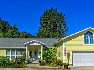 596 SE Riverside Dr, Myrtle Creek, OR 97457