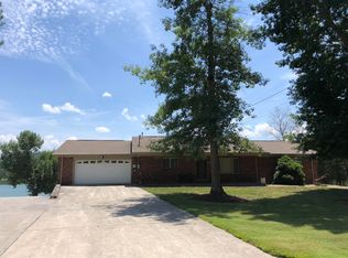 558 Shawnee Dr, Jacksboro, TN 37757