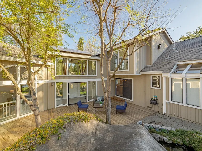 7540 Woodborough Dr — Photo 7