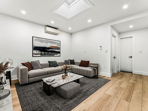 2nd image of 200 Meserole St APT 3