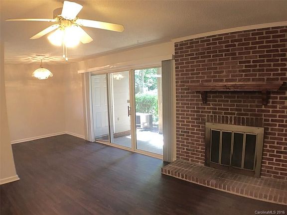 4th image of 2913 Iron Gate Ln #2913