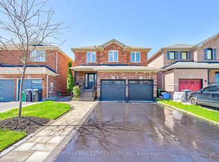 4 Hedgeline St, Brampton, ON L7A2Z4