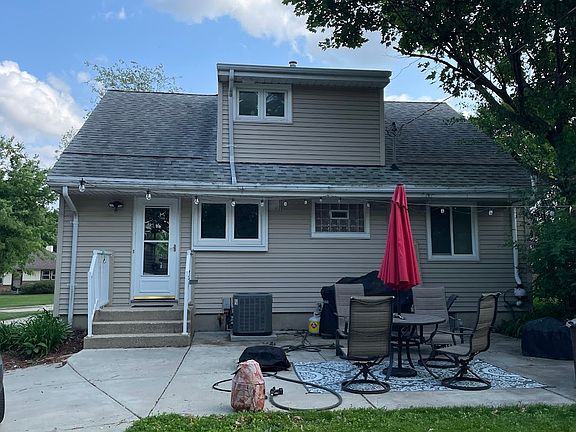 4th image of 11004 W Michigan St