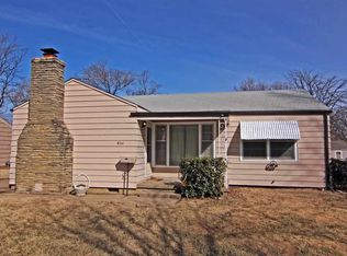 834 Big Bend Rd, Wichita, KS 67218