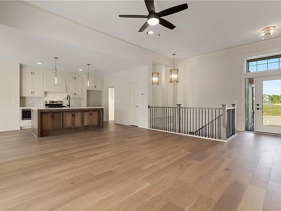 5th image of 2708 NE Wheatley Dr