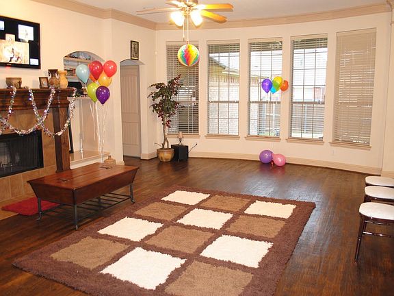 4th image of 2404 Hardrock Castle Dr