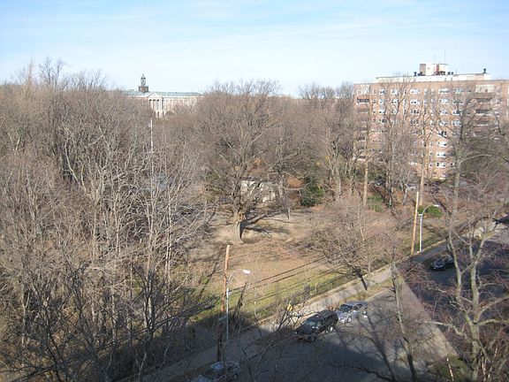 5th image of 16420 Highland Ave