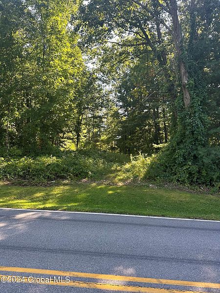 4th image of 104 Knapp Road