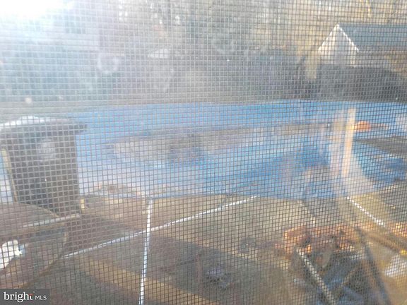 4th image of 9203 Curtis Ct