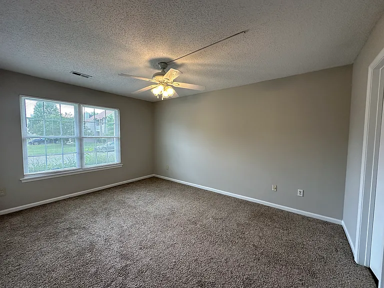 4809 Cliffony Dr — Photo 6