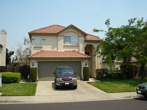 1st image of 124 Oak Brook Ct