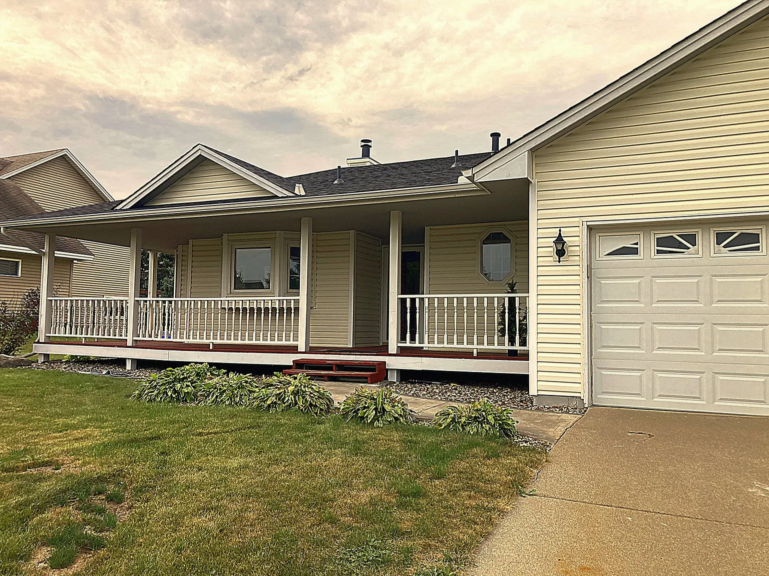2 bed, 1.5 bath, 1200 sqft, $2,250 — Photo 2