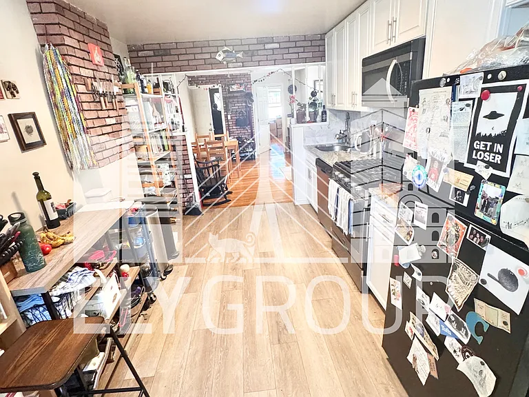220 Harvard St #1 — Photo 3
