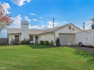 3120 Le Oaks Dr, Bossier City, LA 71111