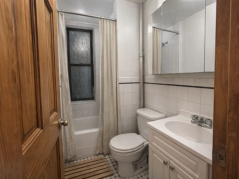 37A Bedford St #20 — Photo 5