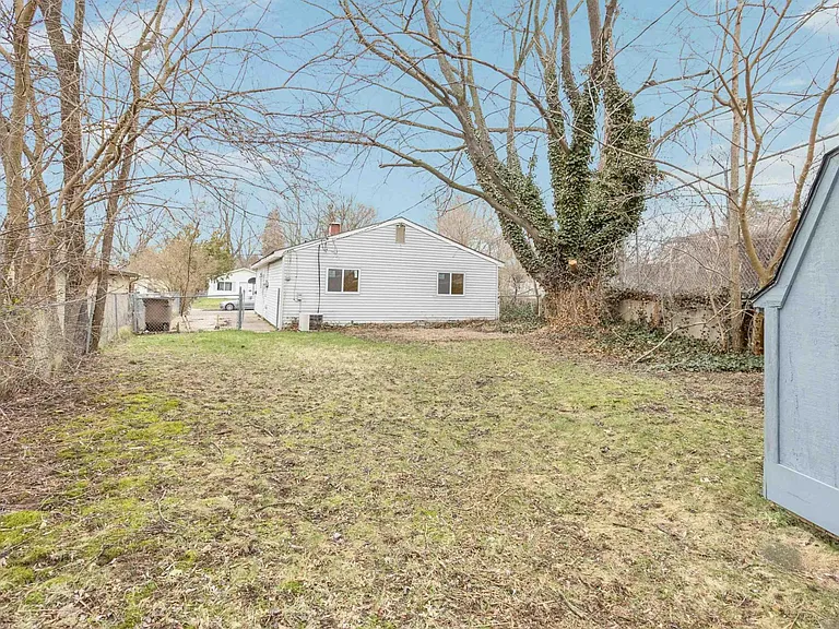 946 Fairview Ave — Photo 24