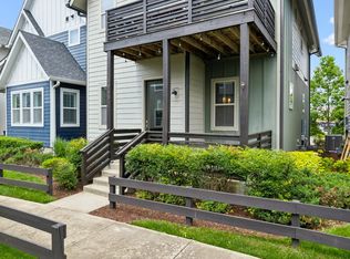 1065 Treaty Oaks Dr, Nashville, TN 37209