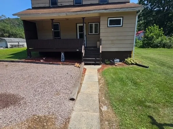146 Back St, Hooversville, PA 15936