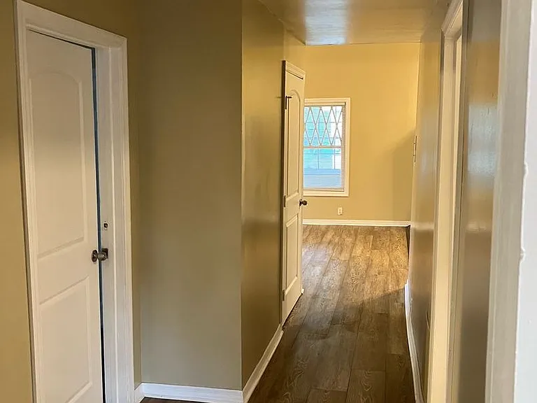 1151 Bender Ave — Photo 11