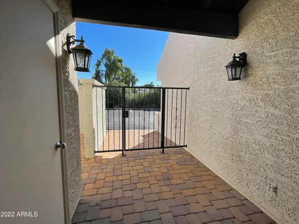 350 W McLellan Road #2, Mesa, AZ 85201