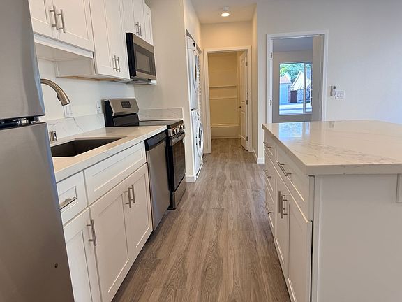 5th image of 3227 W Stonybrook Dr