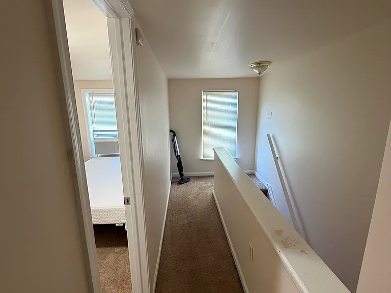 395 W Liberty St — Photo 5