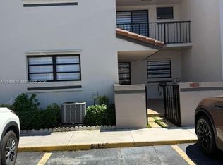 Kendall Lakes E Lakeview, Miami, FL 33183
